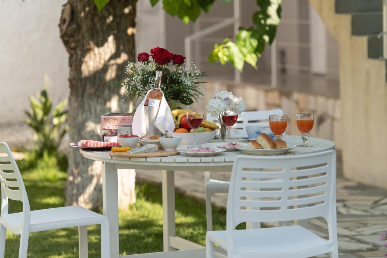 Moukas Seaside Apartments Romantico Selianítika Esterno foto