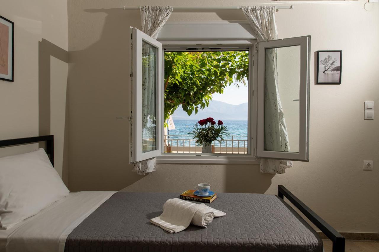 Moukas Seaside Apartments Romantico Selianítika Esterno foto